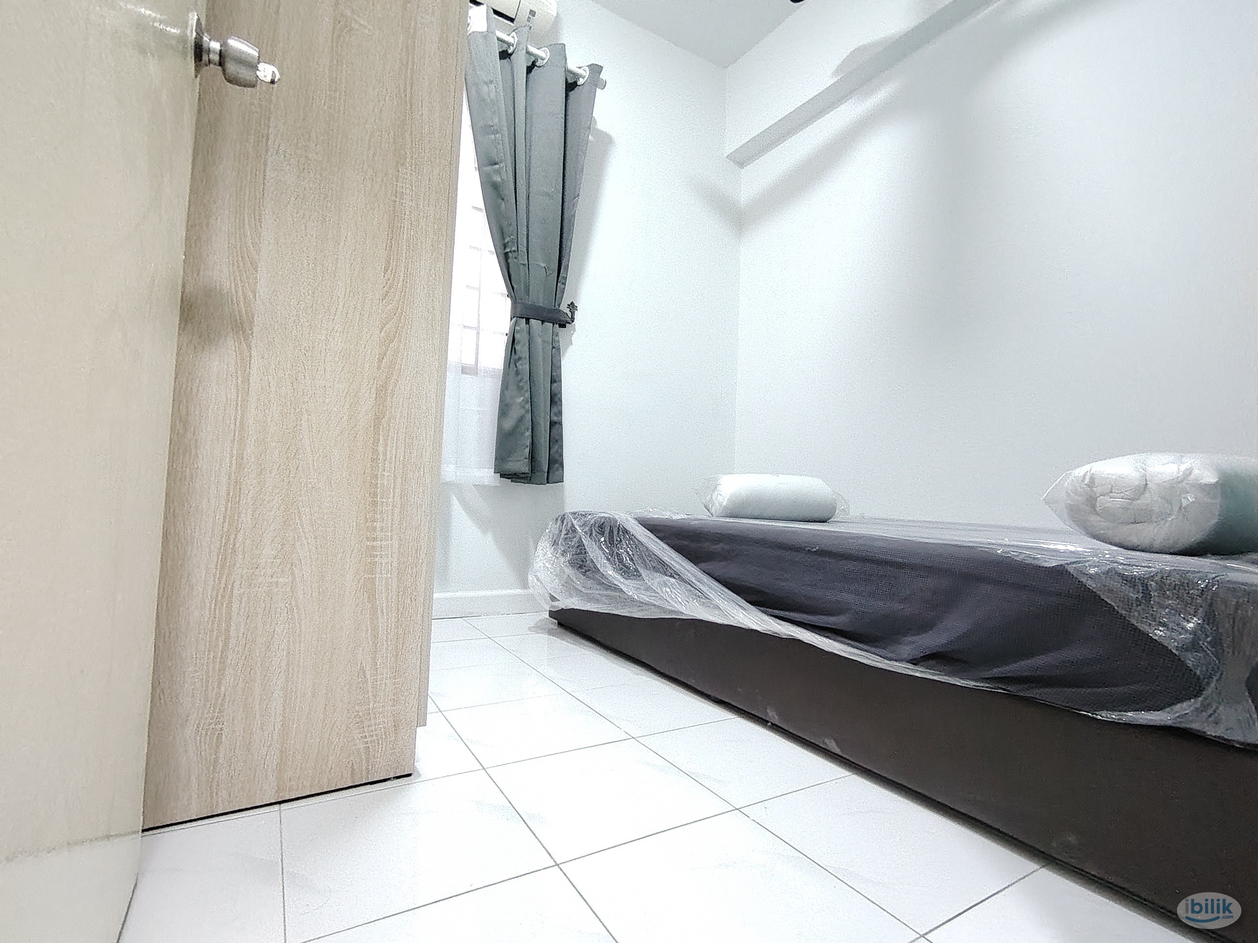 Image 1 of Newly Renovated FULLY Furnished D'aman Crimson walking distance to LRT + Wifi + Single Room for rent,Ara Damansara, Petaling Jaya - Room rental in 