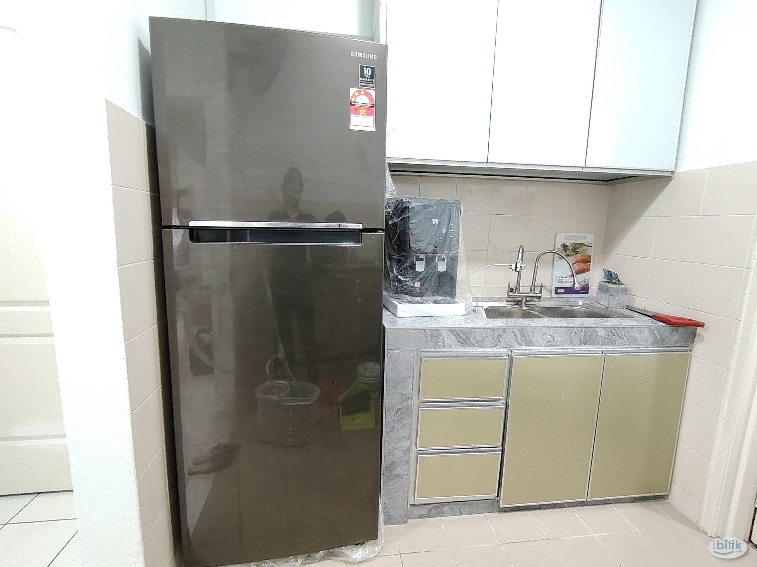Image 3 of Newly Renovated FULLY Furnished D'aman Crimson walking distance to LRT + Wifi + Single Room for rent,Ara Damansara, Petaling Jaya - Room rental in 