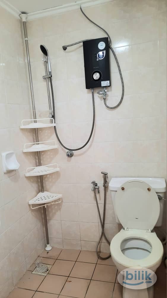 Image 4 of Newly Renovated FULLY Furnished D'aman Crimson walking distance to LRT + Wifi + Single Room for rent,Ara Damansara, Petaling Jaya - Room rental in 