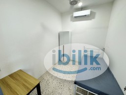 Room Rental in  - KL City Center Near to MRT Station Jln Ipoh Middle Room for rent at Kuala Lumpur, Malaysia