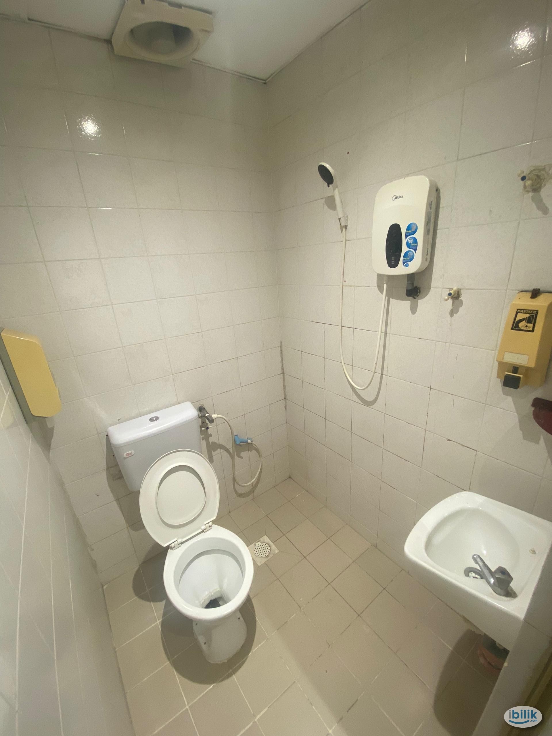 Image 2 of 🔥Private Room At SS21 Damansara Uptown🔥Nearby🚗Atria Mall Damansara 📍IKEA, Mutiara 📍Damansara Jaya 📍SS2 - Room rental in 