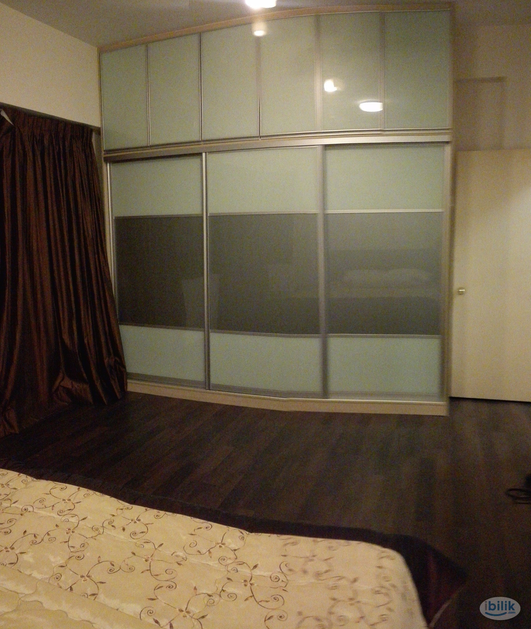 Image 2 of Tivoli Villas Master Room to let - Room rental in 