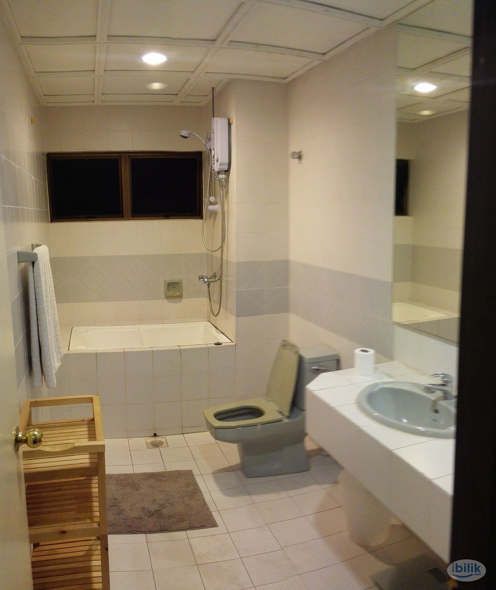 Image 4 of Tivoli Villas Master Room to let - Room rental in 