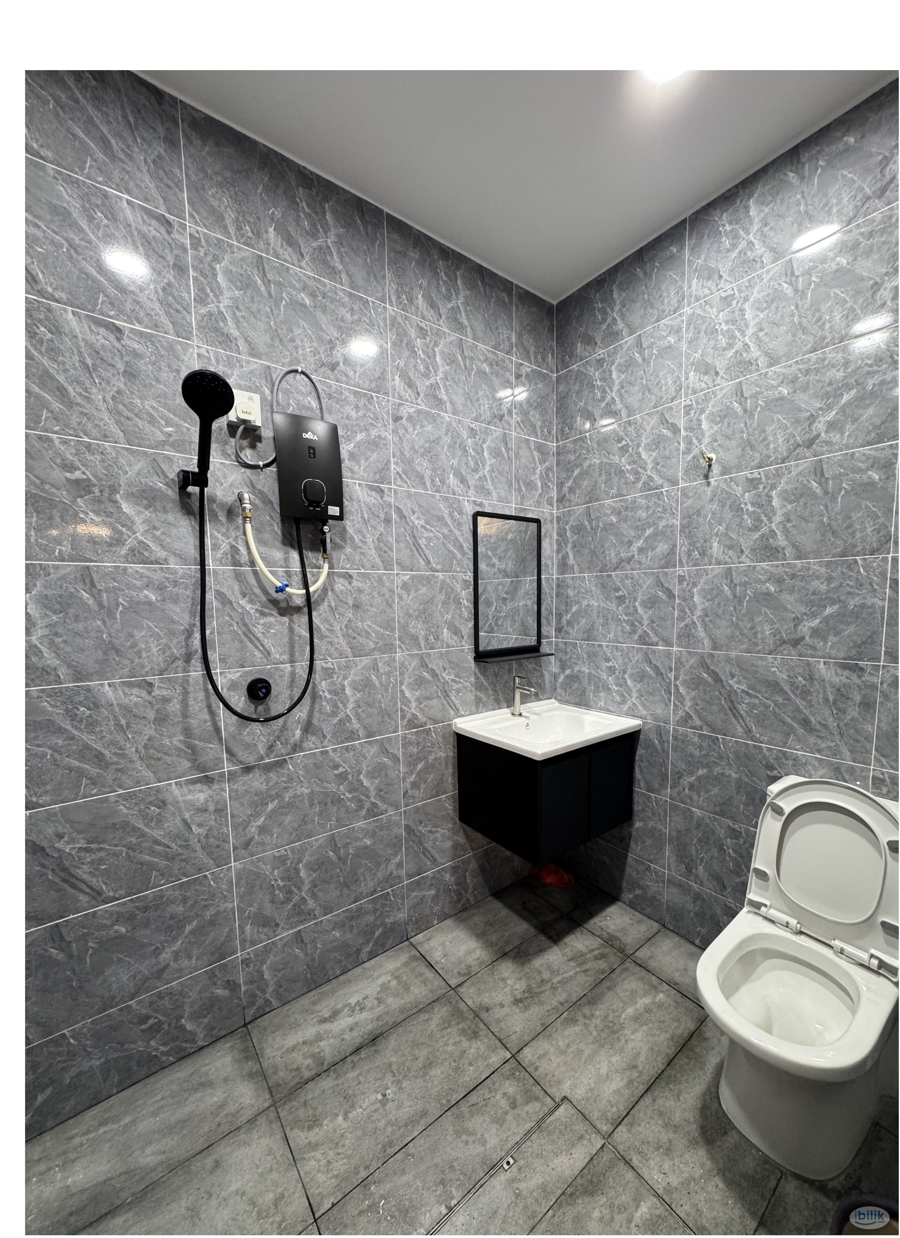 Image 4 of Middle Room at Cheras, Kuala Lumpur - Room rental in 