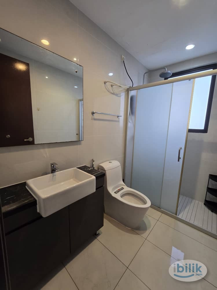 Image 3 of Danga Bay | Master Room | Shutter Bus To CIQ - Room rental in 