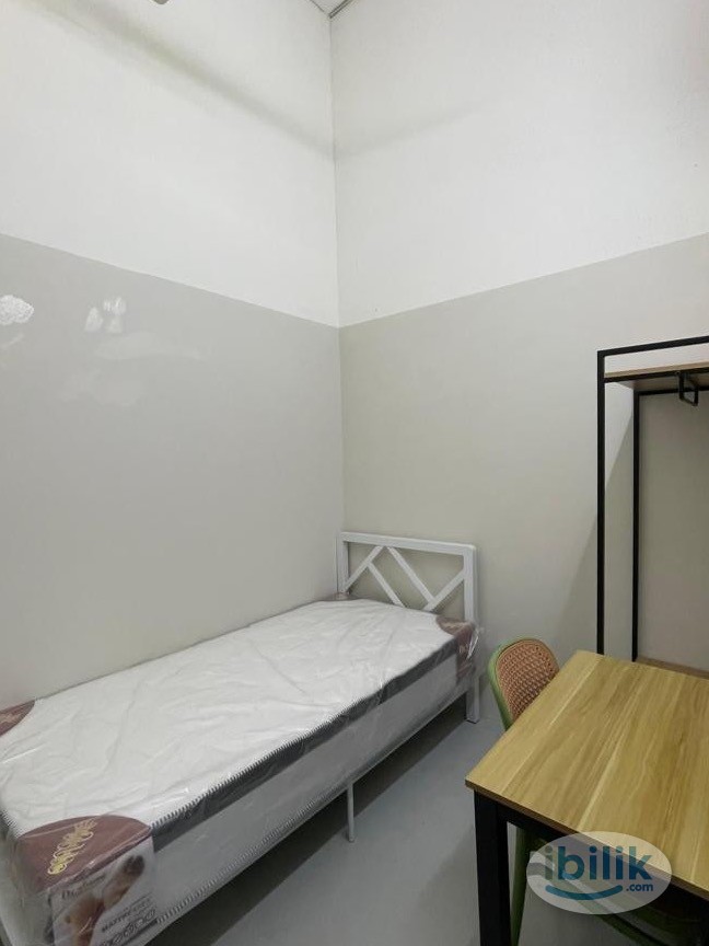 Image 3 of HOT PROMO 🔥 Single Room Rent at Kota Kemuning near Main Place Mall 🚗 - Room rental in 
