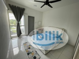 Room Rental in Selangor - Master Room at Townhouse Bandar Botanik