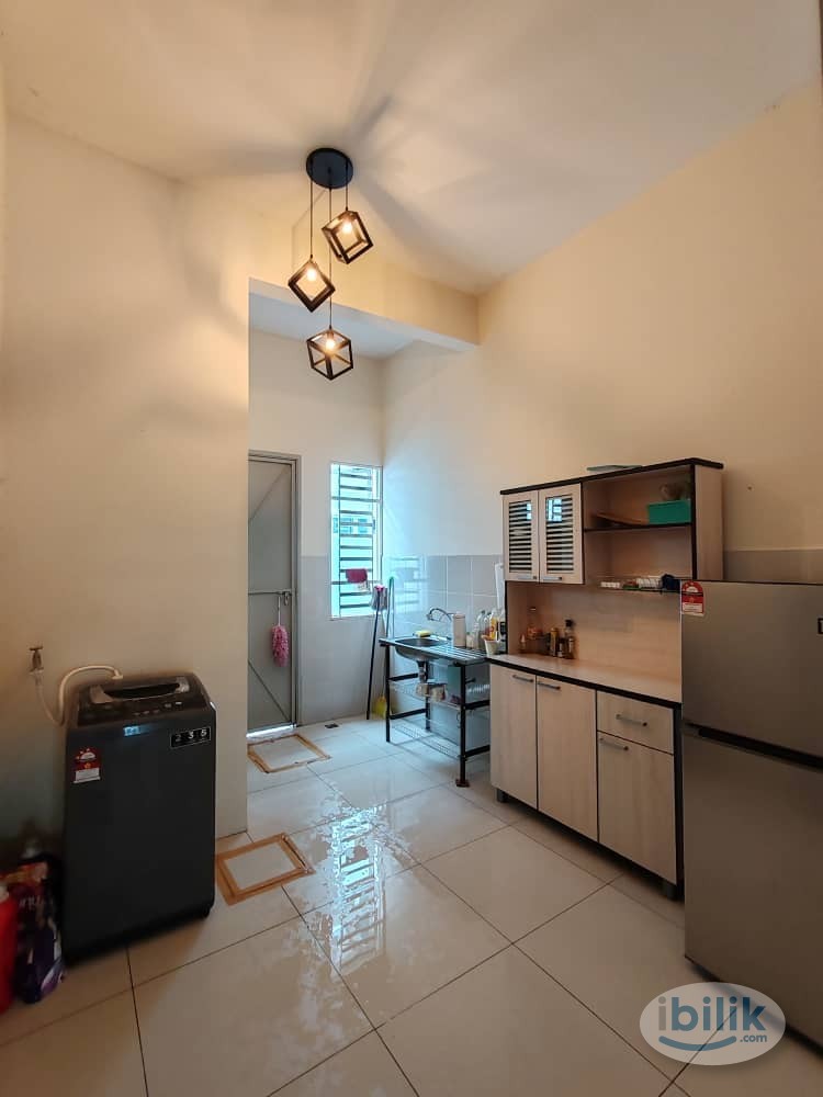 Image 1 of Middle Room at Simpang Ampat, Penang - Room rental in 
