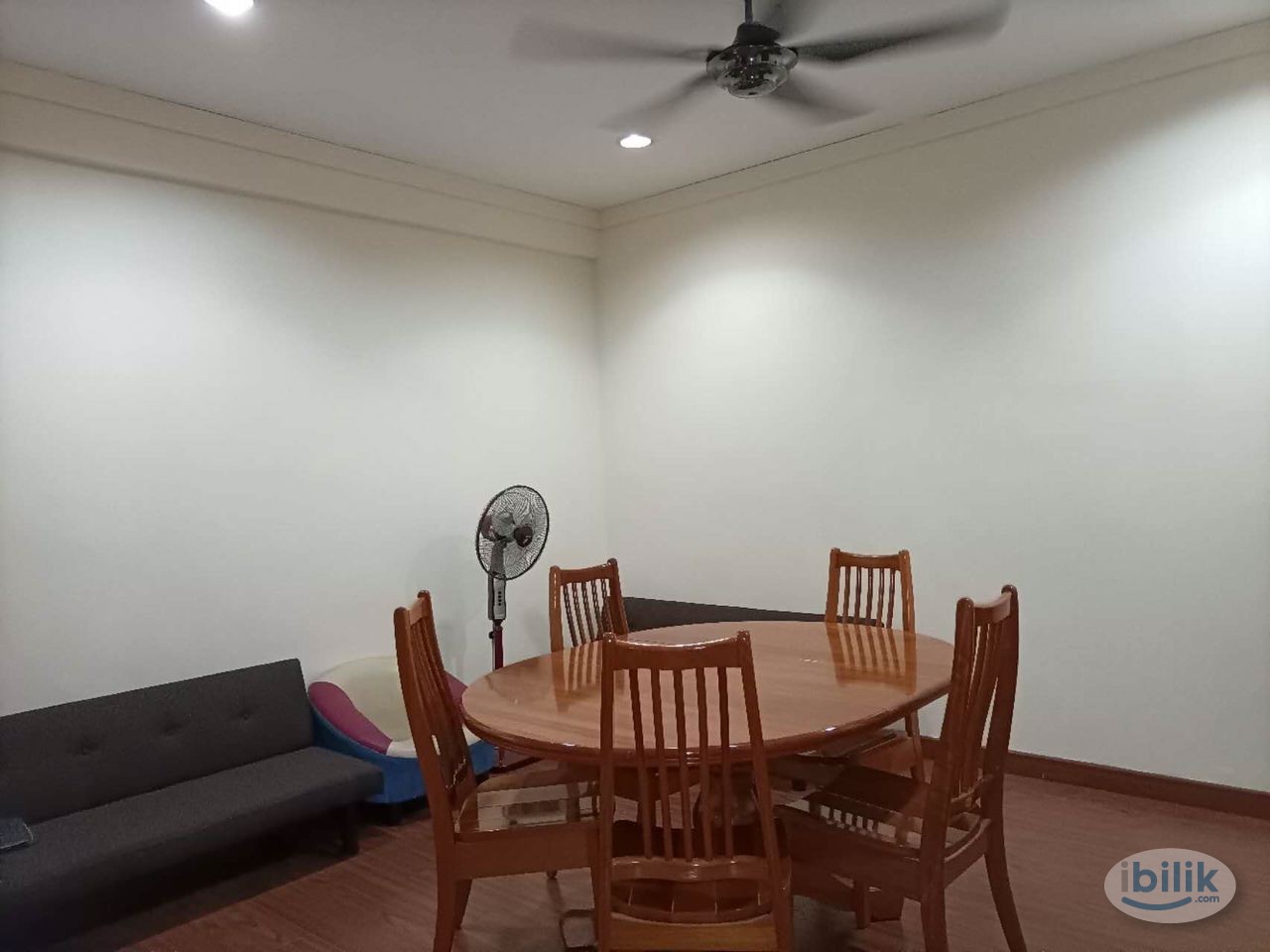 Image 1 of Cypress Condo Block C2 Twin sharing Master Bedroom for Rent - Room rental in 