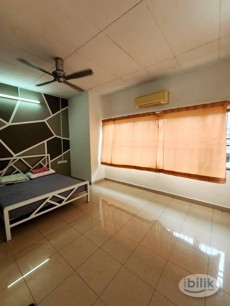Image 2 of Near LRT Bandar Puteri Puchong 5 Min Drive Only😊🌟Low Deposit,Zero Deposit🔥🔥With Private Bathroom🛜Free Wifi,Aircond Include - Room rental in 