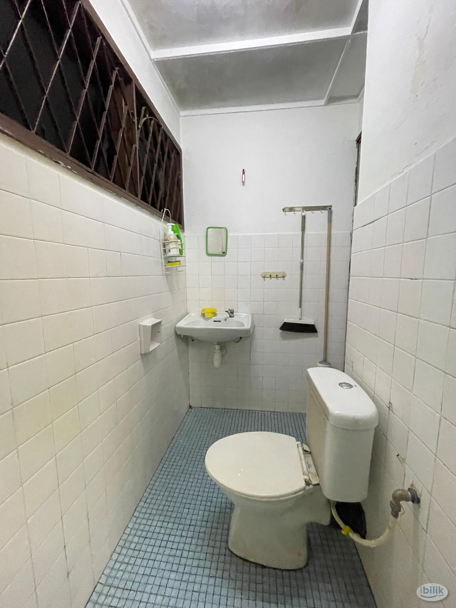 Image 2 of Mid Year Promo With Zero Deposit Master Room Private Bathroom😮‼️Near Megah Rise Mall 3 Min Only🚶‍➡️🌟Near Taman Bahagia LRT😎 - Room rental in 