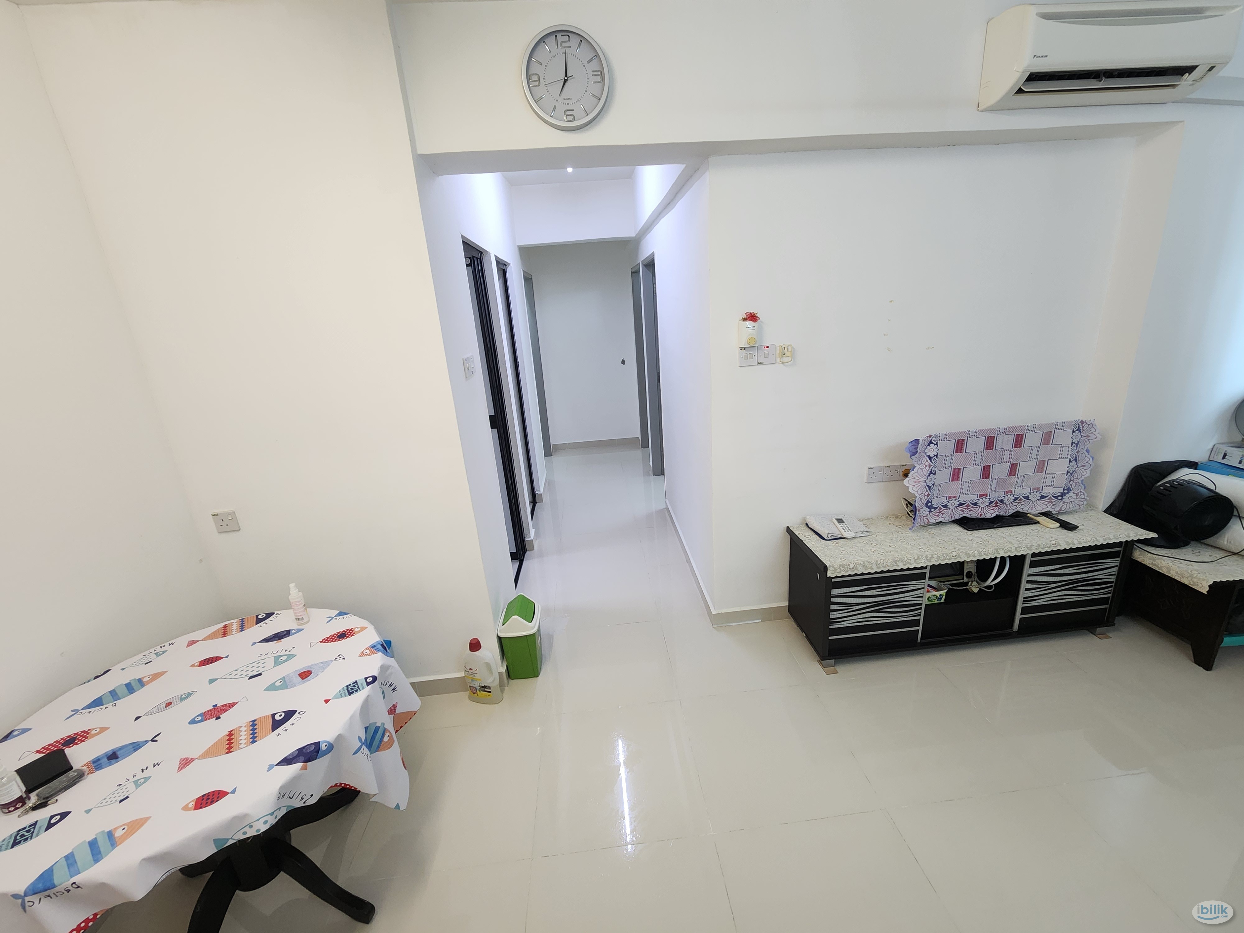 Image 1 of 房+车 Sungai Ara - Room rental in 