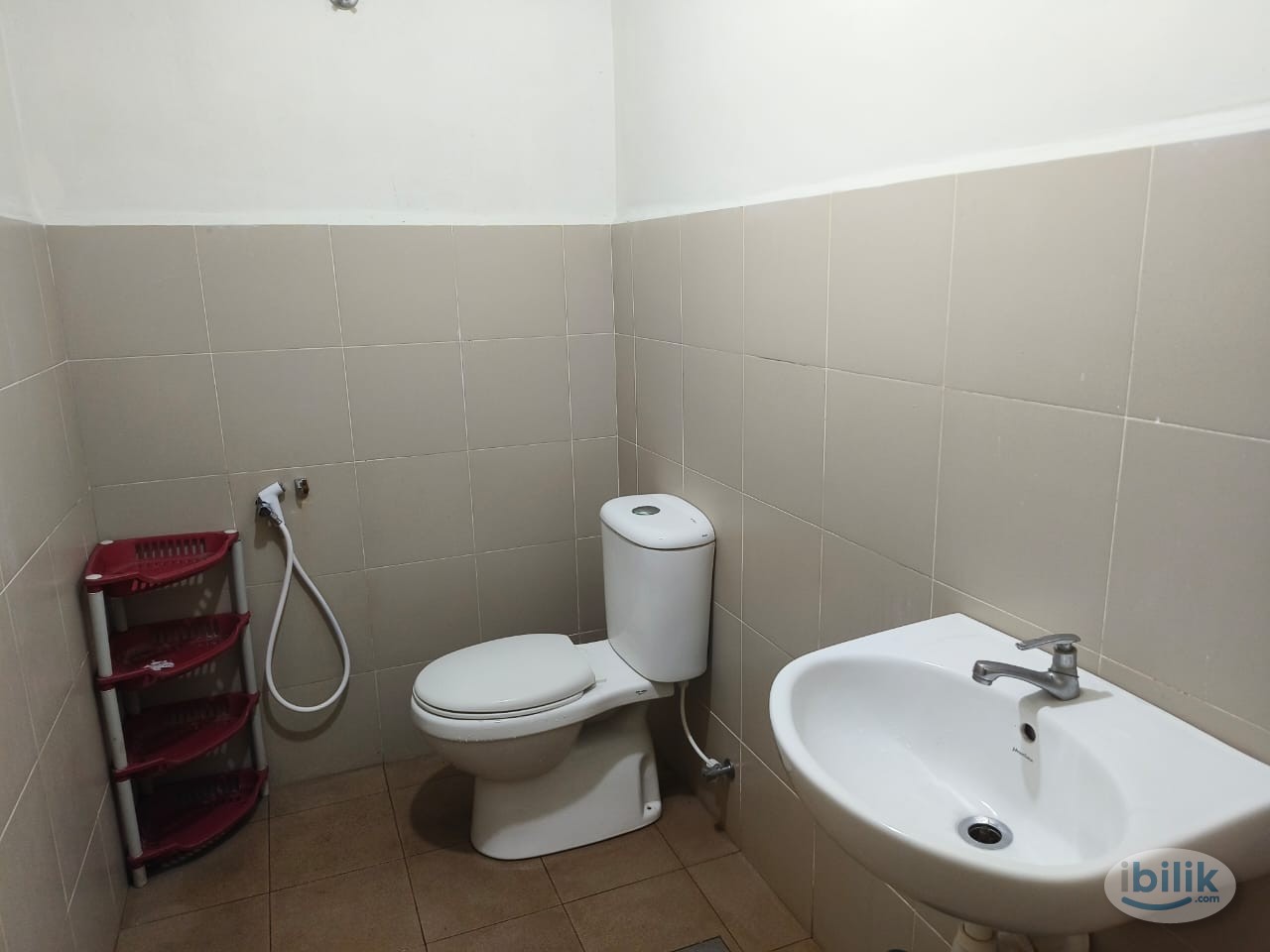 Image 2 of ss15 full furnished with low deposit and zero deposit,free wifi, accept short term , welcome intern student, allow 2 pax - Room rental in 