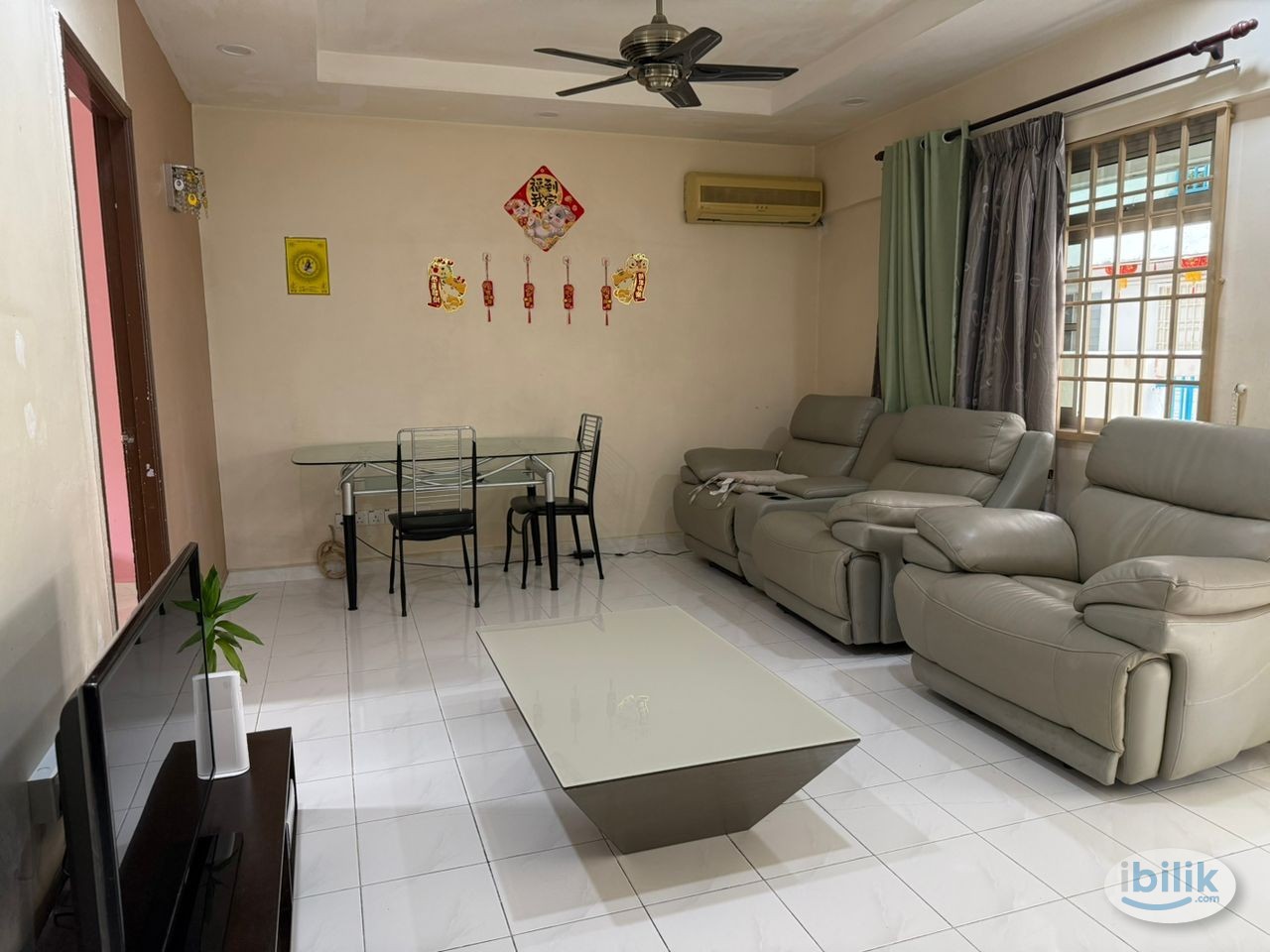 Image 2 of FALIM SRI IVORY MEDIUM AIR COND ROOM FOR RENT. - Room rental in 