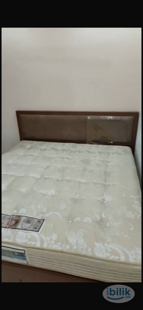 Image 2 of Master Room In Plaza Ivory - Room rental in 