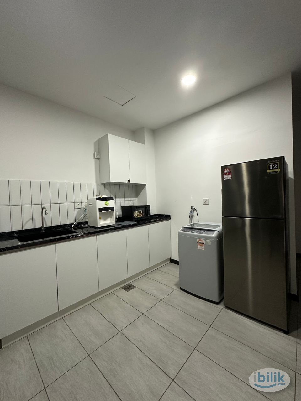 Image 2 of Middle Room at Utropolis Batu Kawan, Batu Kawan - Room rental in 