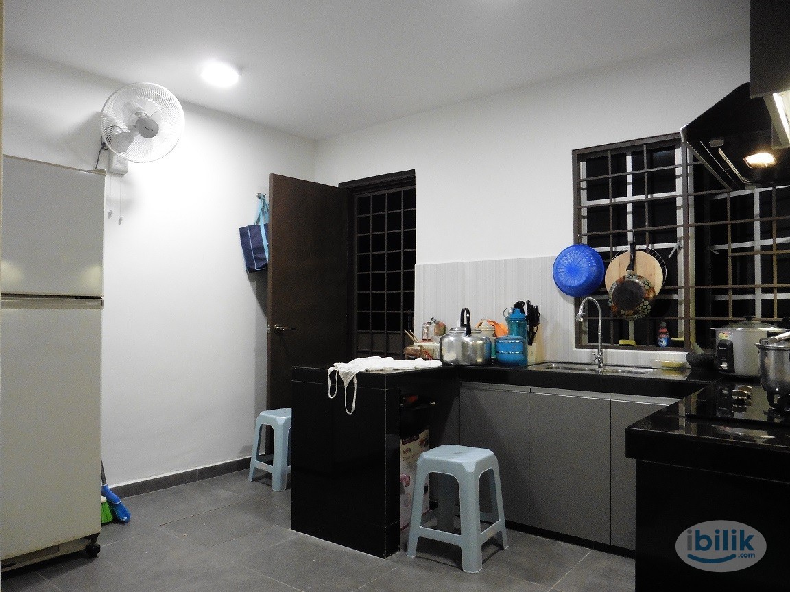 Image 2 of Room with *FREE* Carpark near Sri Petaling Commercial Centre - Room rental in 
