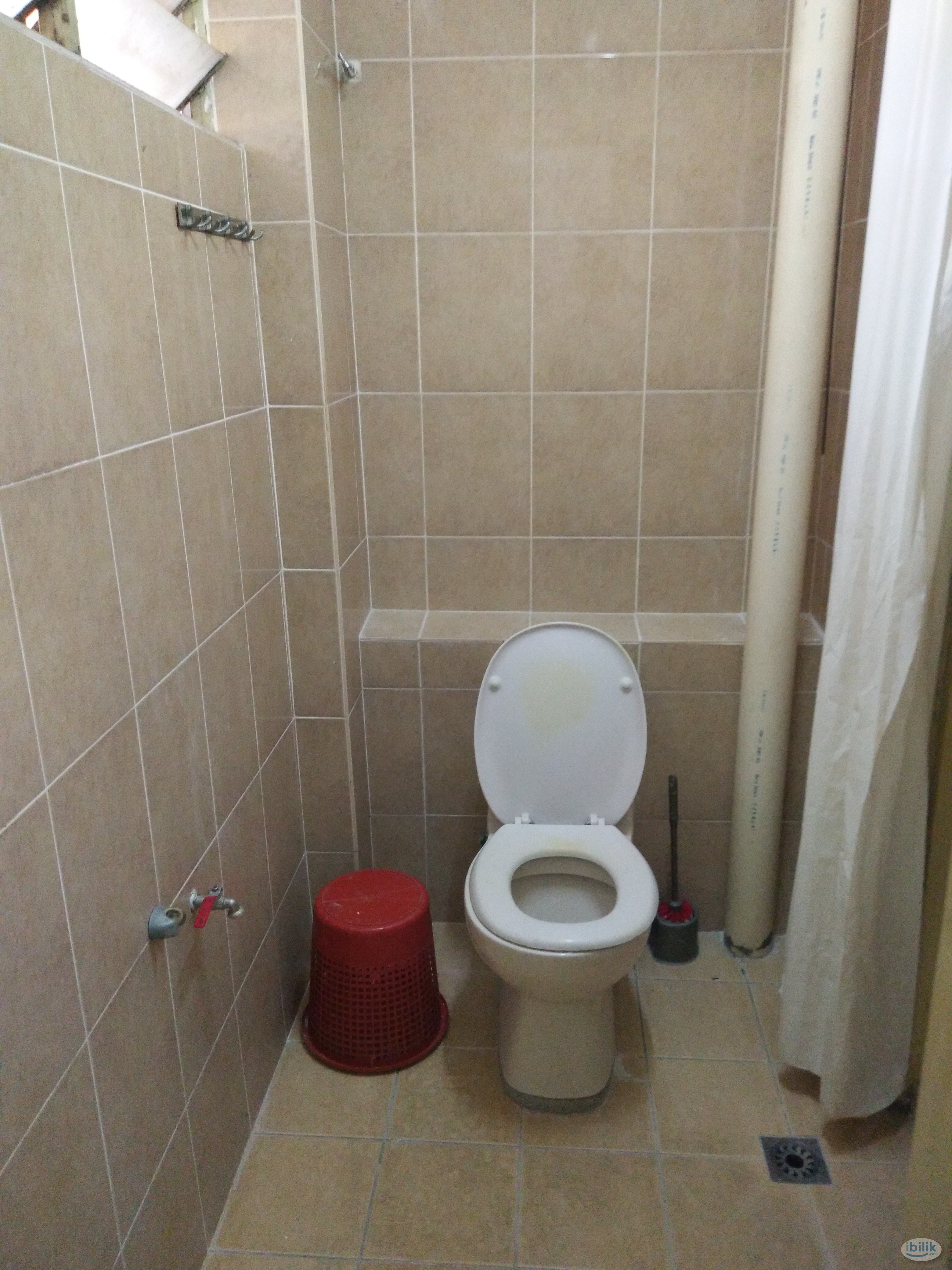 Image 4 of *Female Only* Junior Master - Room rental in 