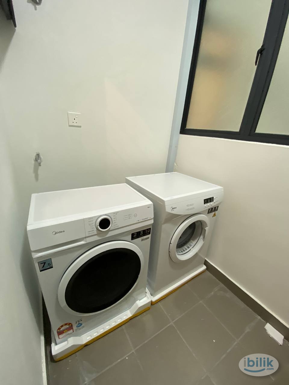 Image 4 of Middle Room at Minest Residence, Sentul - Room rental in 