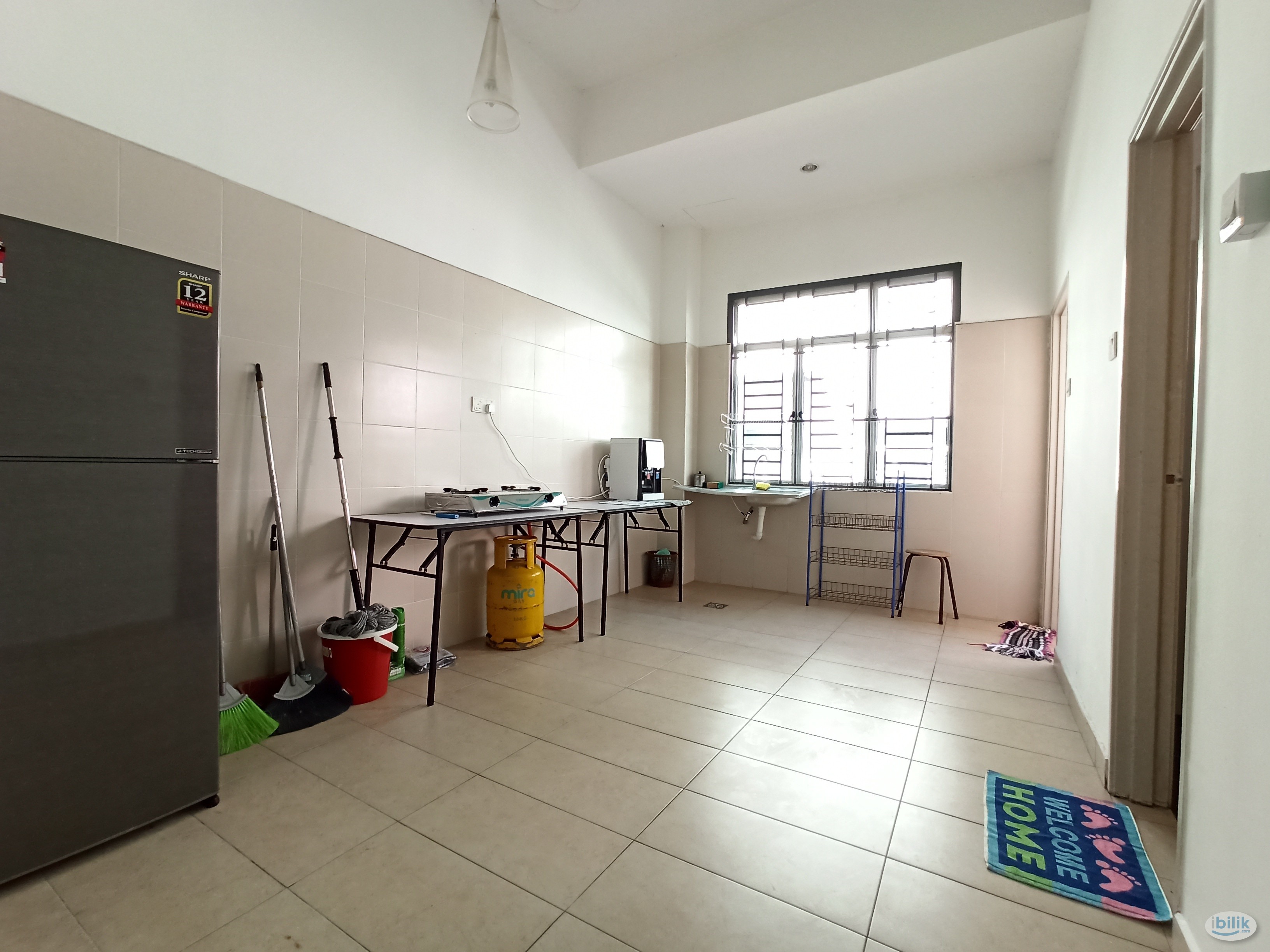 Image 3 of ❣️Mount Austin Medium Room with Attached Bathroom❣️ - Room rental in 