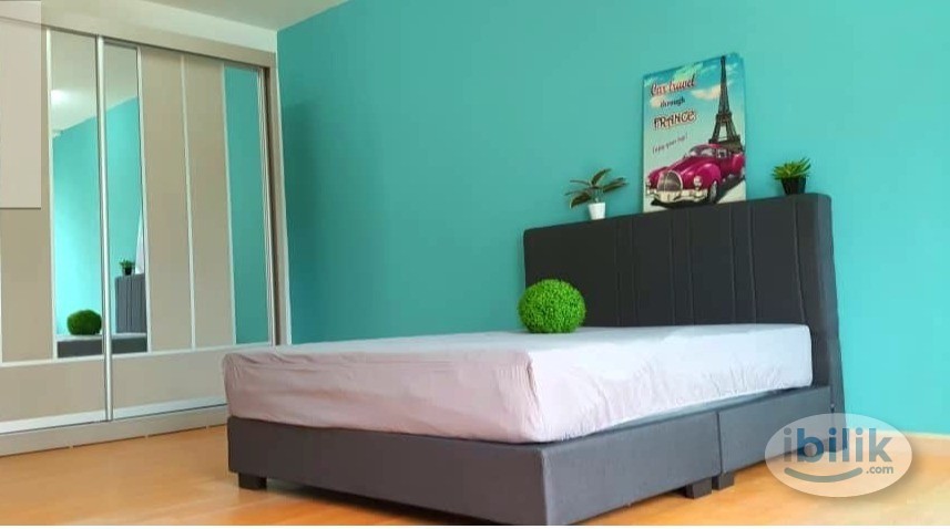 Image 1 of Master Room with Private Toilet and Balcony for Rent at Kayu Ara, PJ - Room rental in 