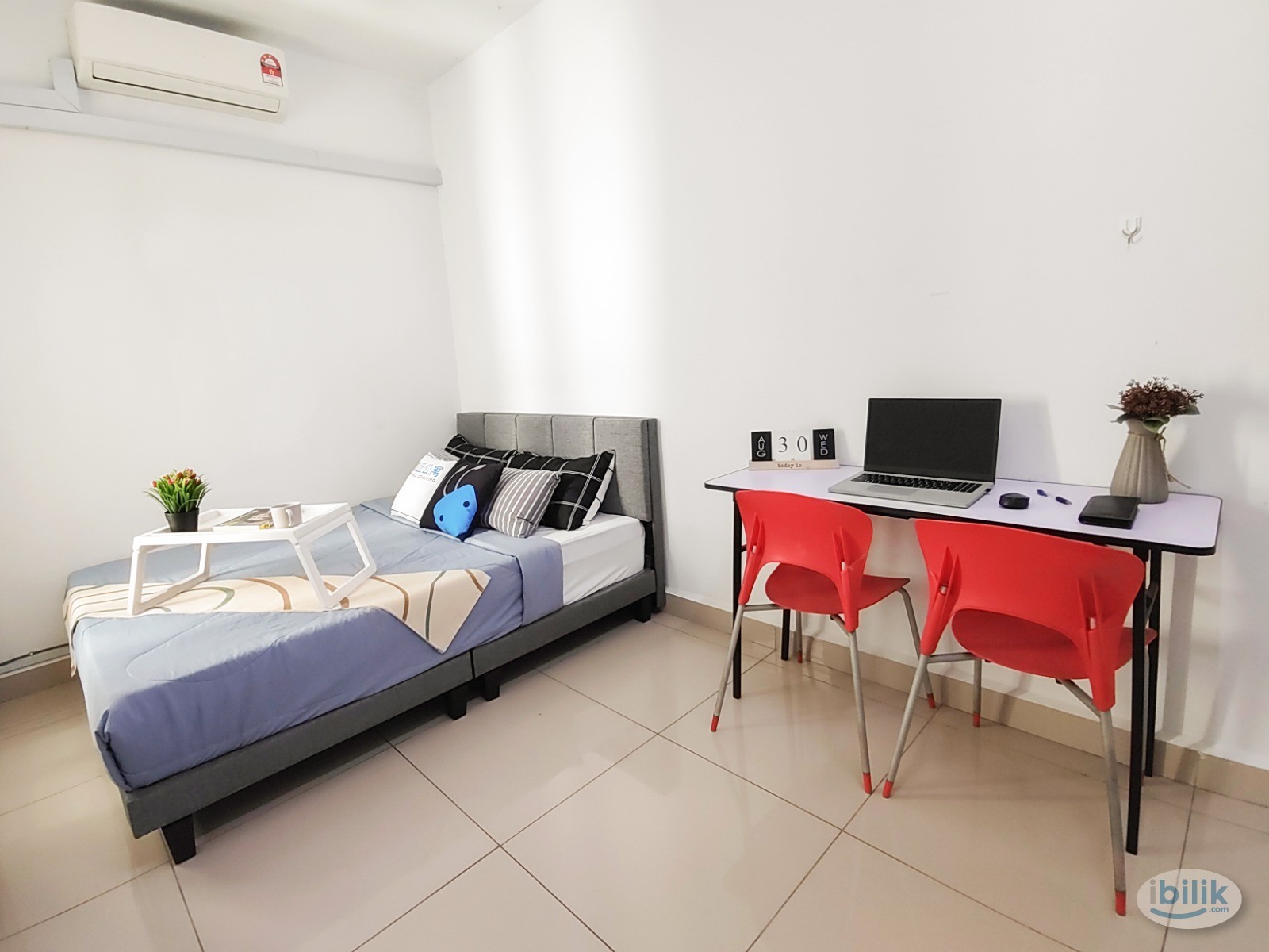 Image 3 of [NEAR MRT KOTA DAMANSARA] Middle room with Aircond & Window for Rent at Casa Residenza - Room rental in 