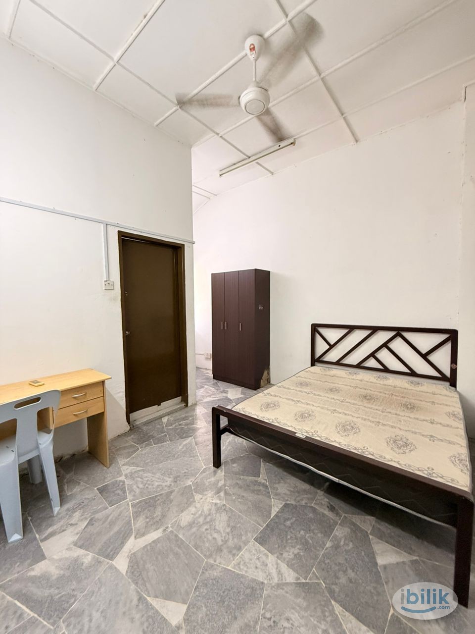 Image 1 of NO FEE & ZERO DEPOSIT NEAR LRT TAMAN BAHAGIA,SEA PARK😍🔥‼️Master Room With Private Bathroom🛜Free Wifi&Aircond🚗🔥Paradigm Mall,SS2 Night Market😉 - Room rental in 