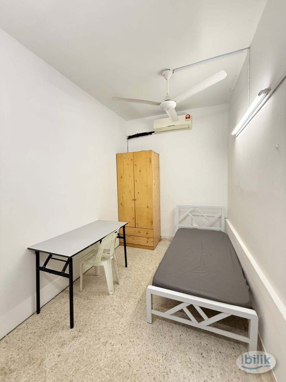 Image 1 of NO FEE & ZERO DEPOSIT NEAR LRT TAMAN BAHAGIA,SEA PARK😍🔥‼️Master Room With Private Bathroom🛜Free Wifi&Aircond🚗🔥Paradigm Mall,SS2 Night Market😉 - Room rental in 