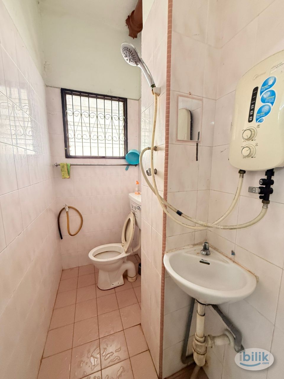 Image 2 of NO FEE & ZERO DEPOSIT NEAR LRT TAMAN BAHAGIA,SEA PARK😍🔥‼️🛜Near Megah Rise Mall,Paradigm Mall😎🌟 - Room rental in 