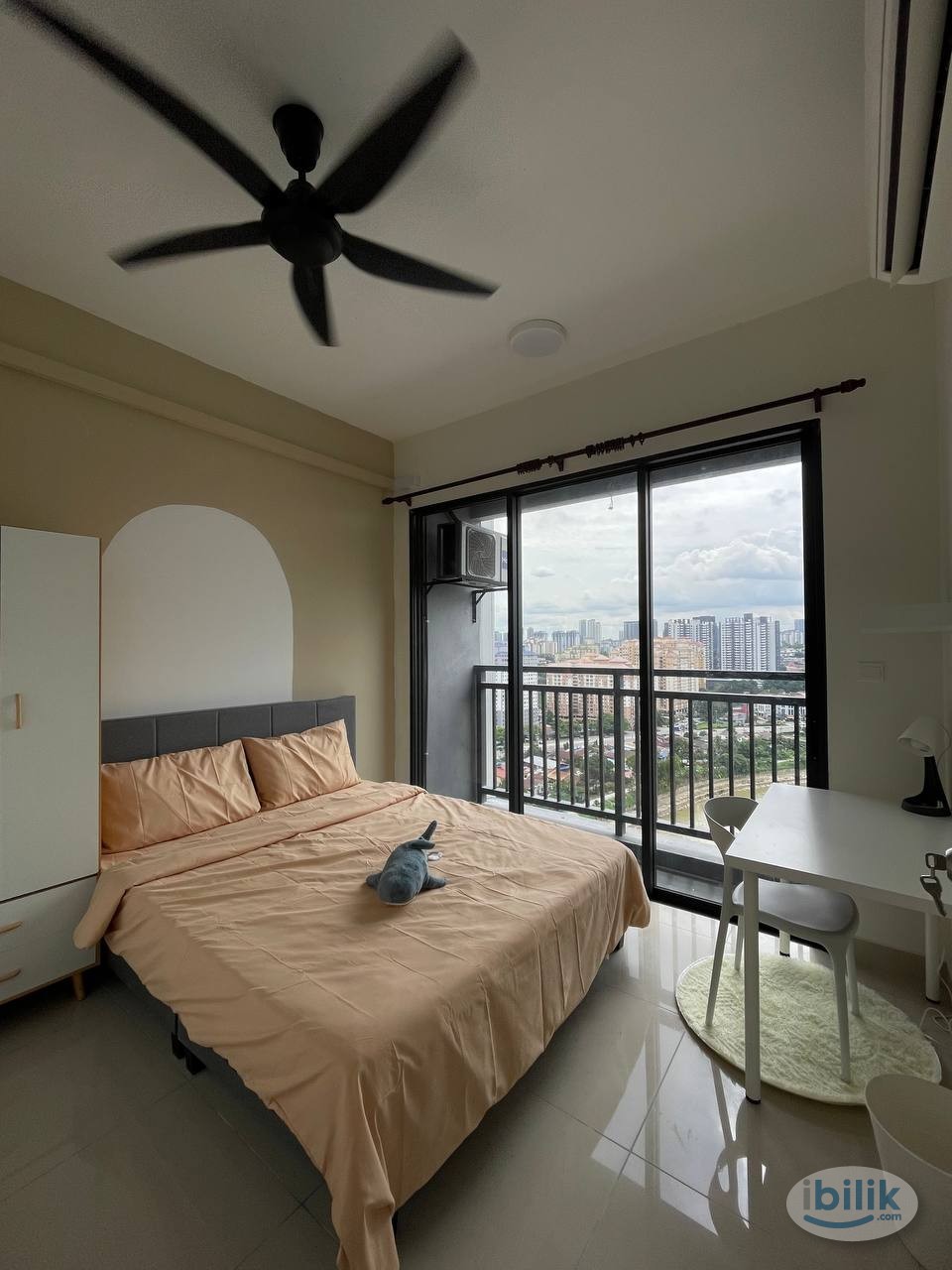 Image 1 of Middle Balcony Room at Platinum Arena Residence, Old Klang Road - Room rental in 
