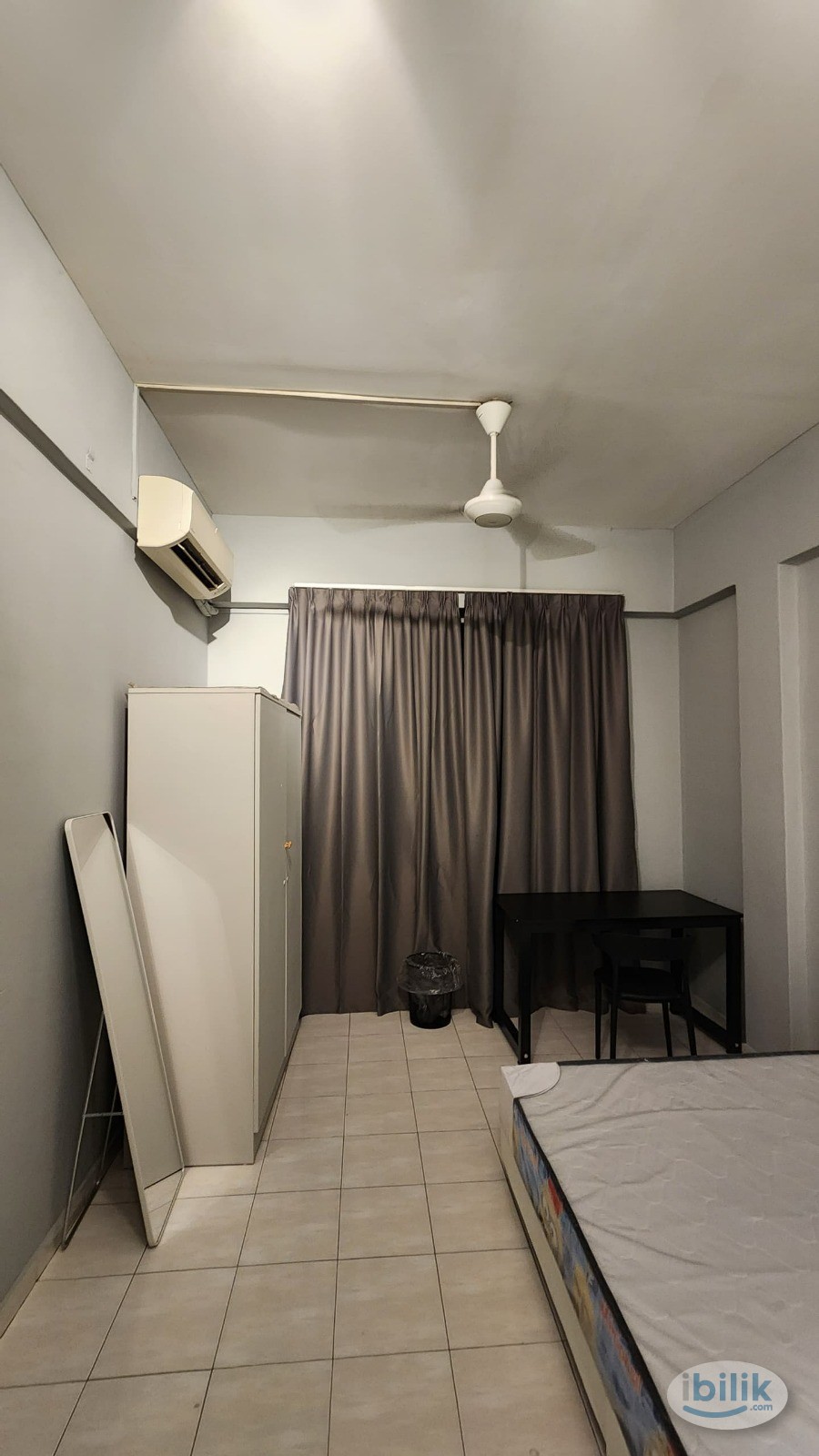 Image 1 of Middle Room at Taman Bukit Beruang Utama, Bukit Beruang - Room rental in 