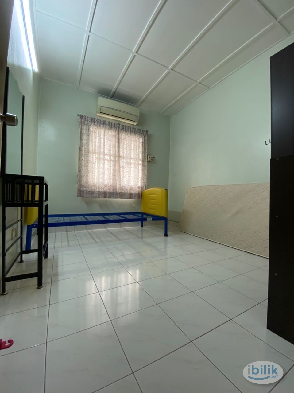 Image 2 of Middle Room at Double Storey house Pandan Perdana - Room rental in 