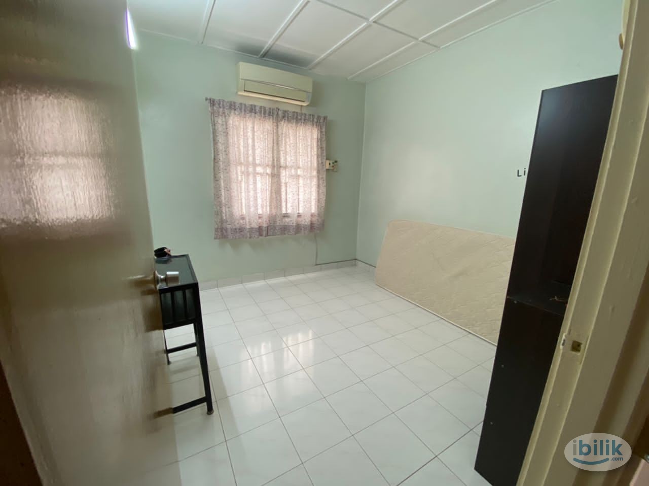 Image 5 of Middle Room at Double Storey house Pandan Perdana - Room rental in 