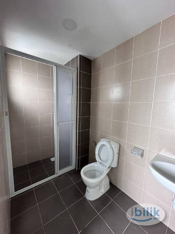 Image 3 of Master Room at Platinum Arena Residence, Old Klang Road - Room rental in 