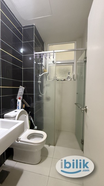 Image 4 of E0906 R2 Middle Room at Koi Tropika, Puchong - Room rental in 