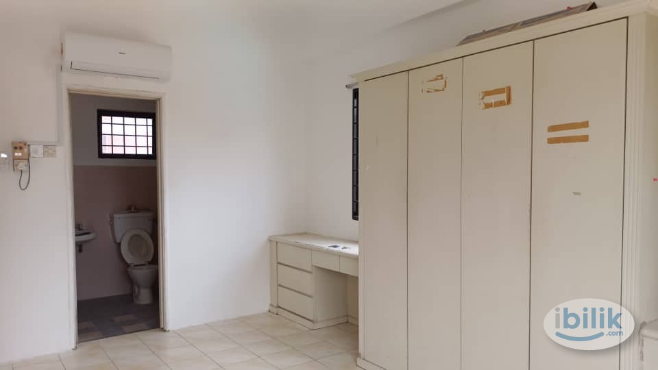 Image 2 of Master Room at Evergreen Park, Bandar Sungai Long - Room rental in 