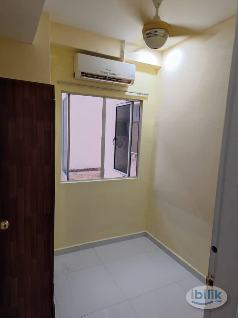 Image 1 of Single Room at Pandan Mewah Heights, Pandan - Room rental in 