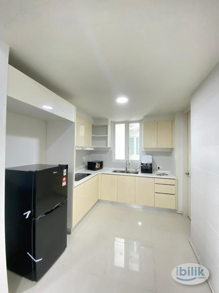 Image 1 of Fully Furnished, Private Master Room to rent at Verdi Eco-dominiums - Room rental in 
