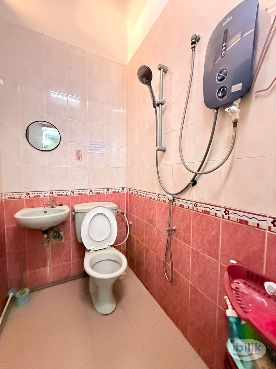 Image 3 of Zero Deposit Room Near LRT Subang Jaya😍😉Immedietly Move in🔥‼️Subang Jaya LRT,INTI College, - Room rental in 