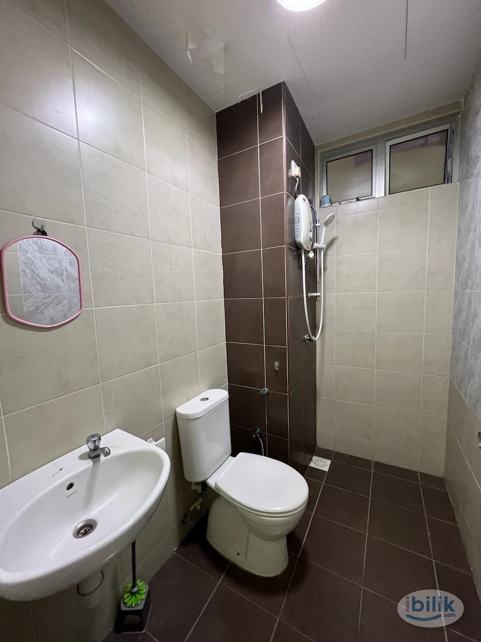 Image 3 of Middle Room at Dahlia Park, Butterworth - Room rental in 
