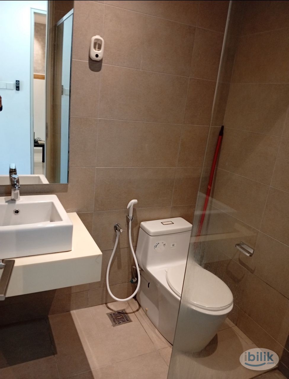 Image 2 of Single Room at Vivo Residential Suites @ 9 Seputeh Condominium, Old Klang Road - Room rental in 