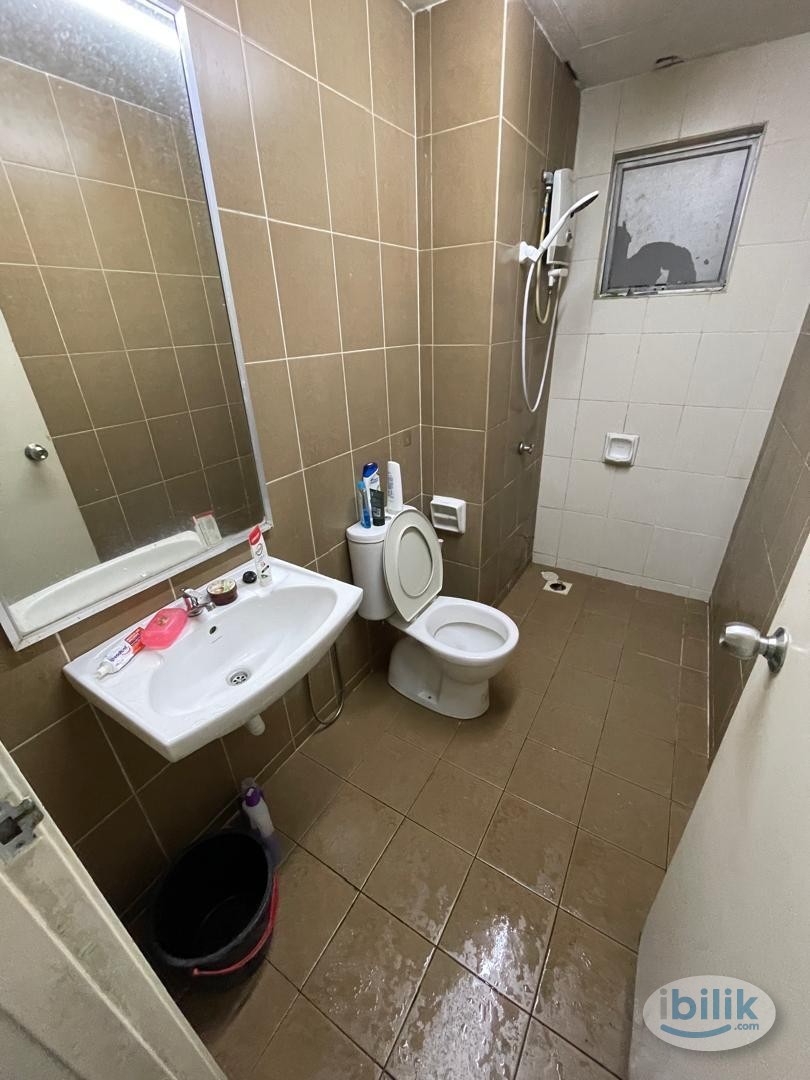 Image 5 of Middle Room at The Arc, Cyberjaya - Room rental in 