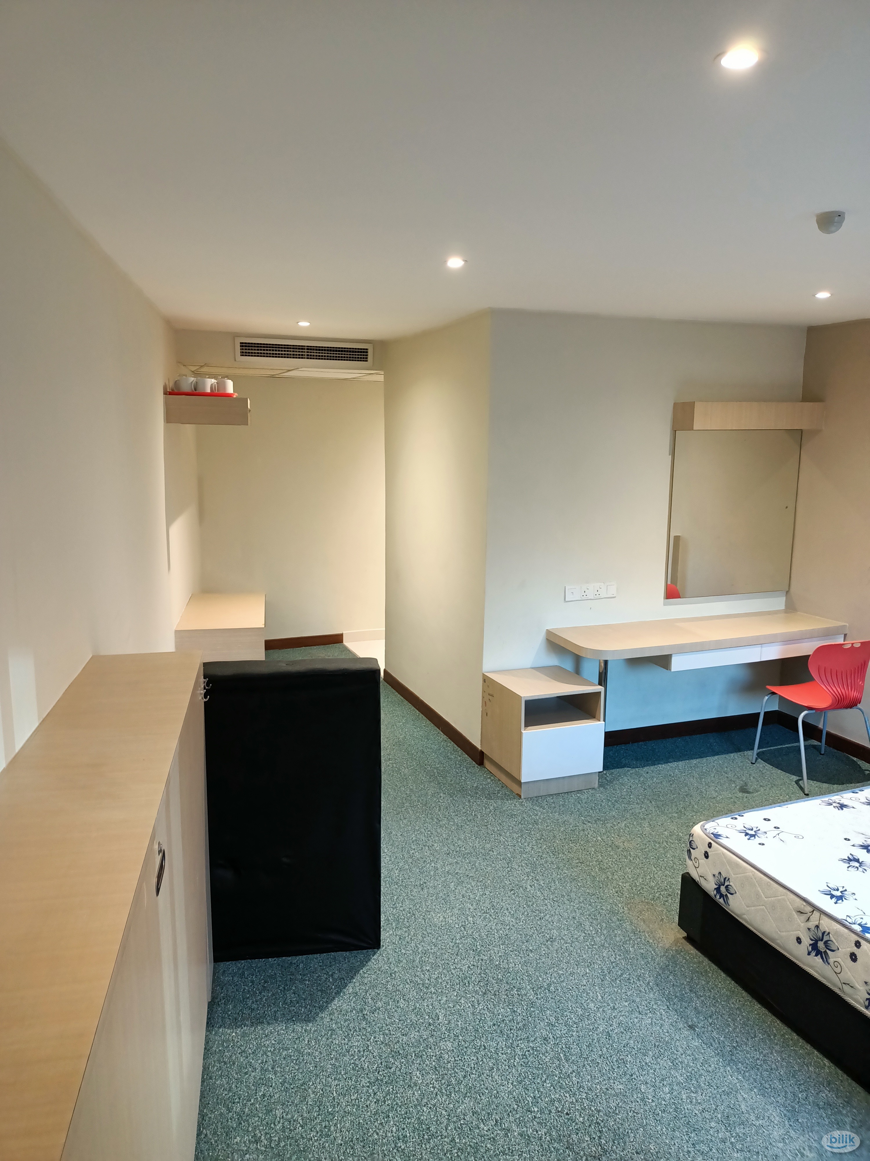 Image 1 of Zero Deposit Room with private bathroom @ Pudu near to LRT Pudu, Times Square❗❗ - Room rental in 