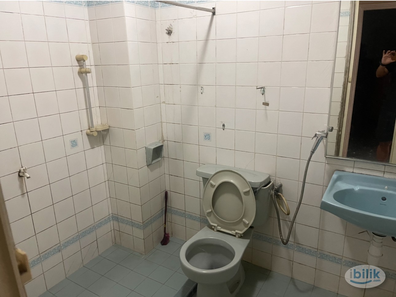 Image 2 of Large 2X with A/C & Window (WiFi+24x7 security) walk 2MRT - Room rental in 