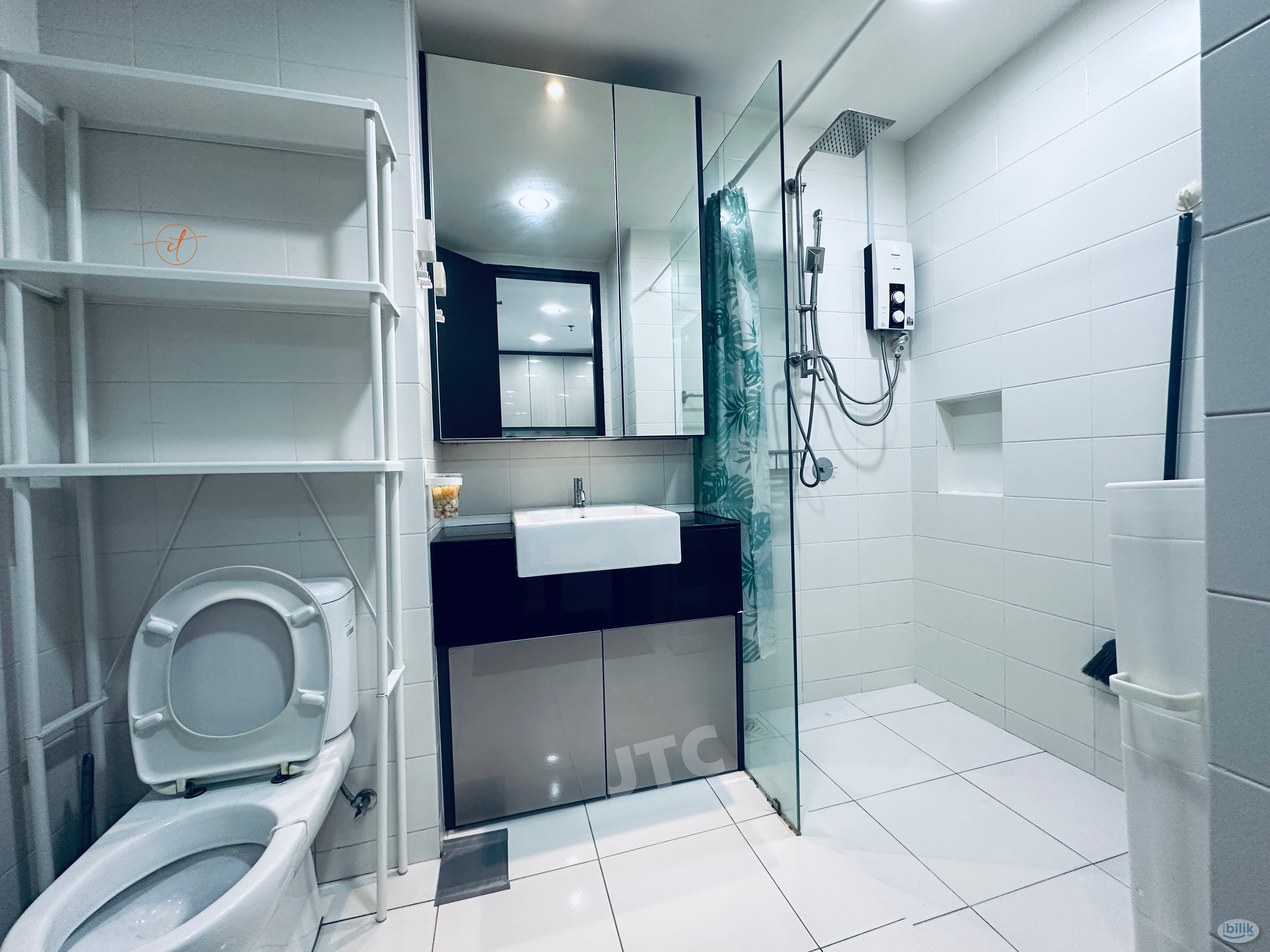 Image 5 of Rumah Cantik Studio at Trefoil, Setia Alam - Room rental in 