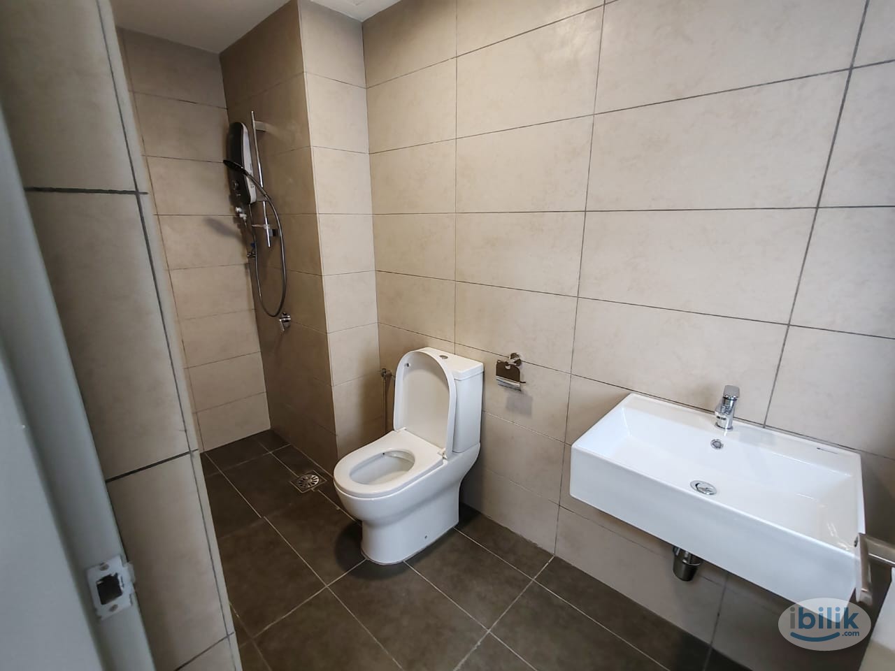 Image 4 of Master Room at M LUNA / M-LUNA Residence, Kepong, MRT Metro Prima, Aeon Big Kepong Mall. Metropolitan Park Kepong, Kiara Bay - Room rental in 