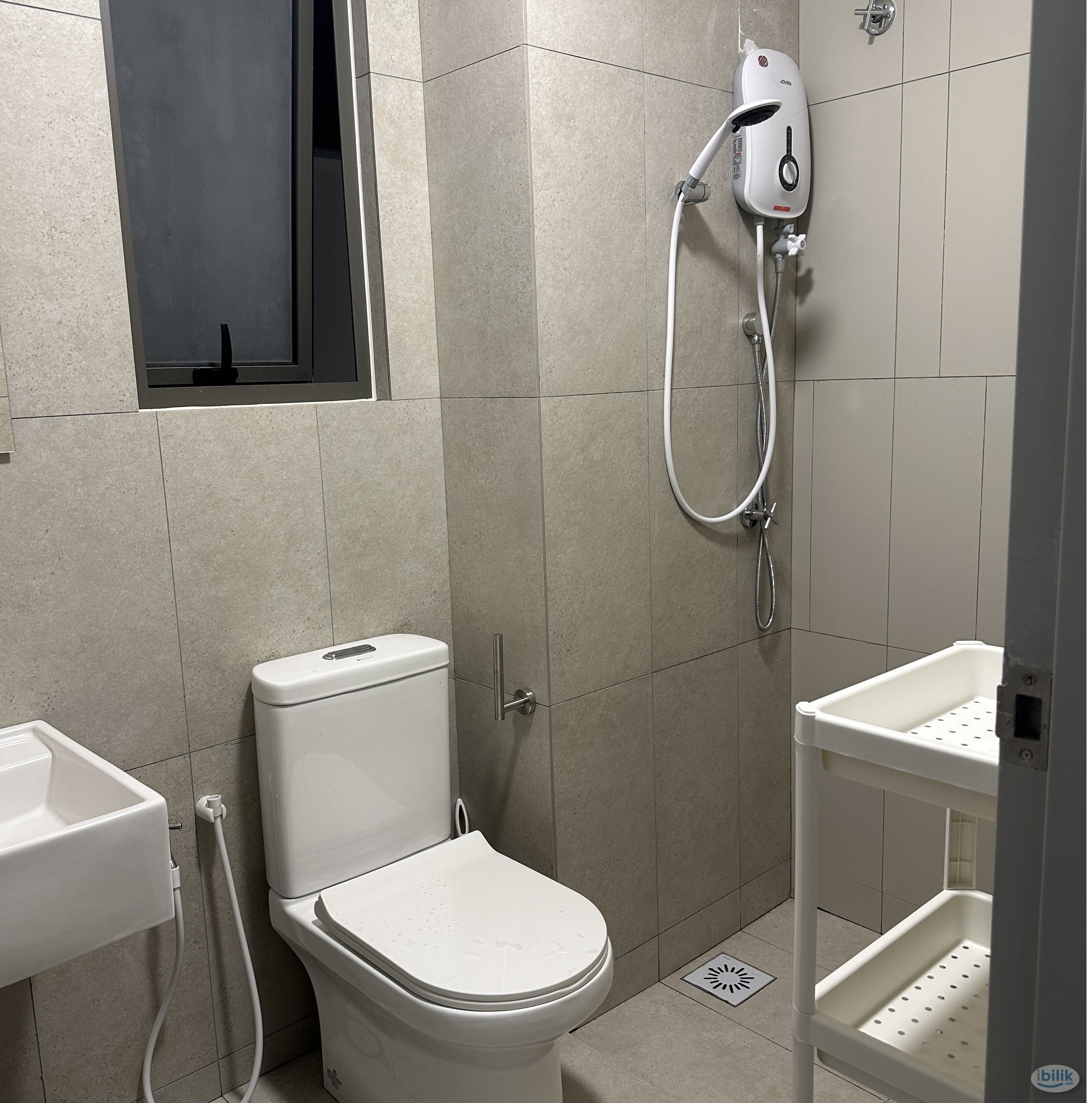 Image 3 of Middle Room at Kenwingston Platz, Setapak - Room rental in 
