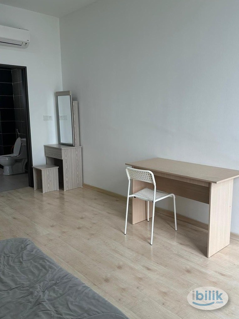 Image 2 of 🌟SPACIOUS Master Room Private Bathroom @KEPONG | Fully Furnished, Mixed Unit | Move-In Anytime! 🏠 - Room rental in 