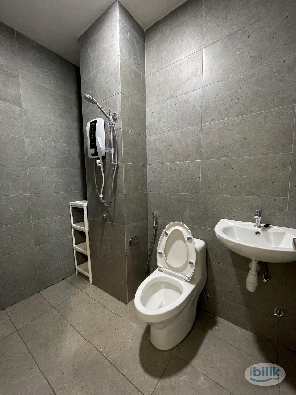 Image 3 of 🌟 BRAND NEW Private Middle Room @ Sunway/PJS | Fully Furnished, Spacious Mixed Unit | Move-In Anytime! 🏠 - Room rental in 