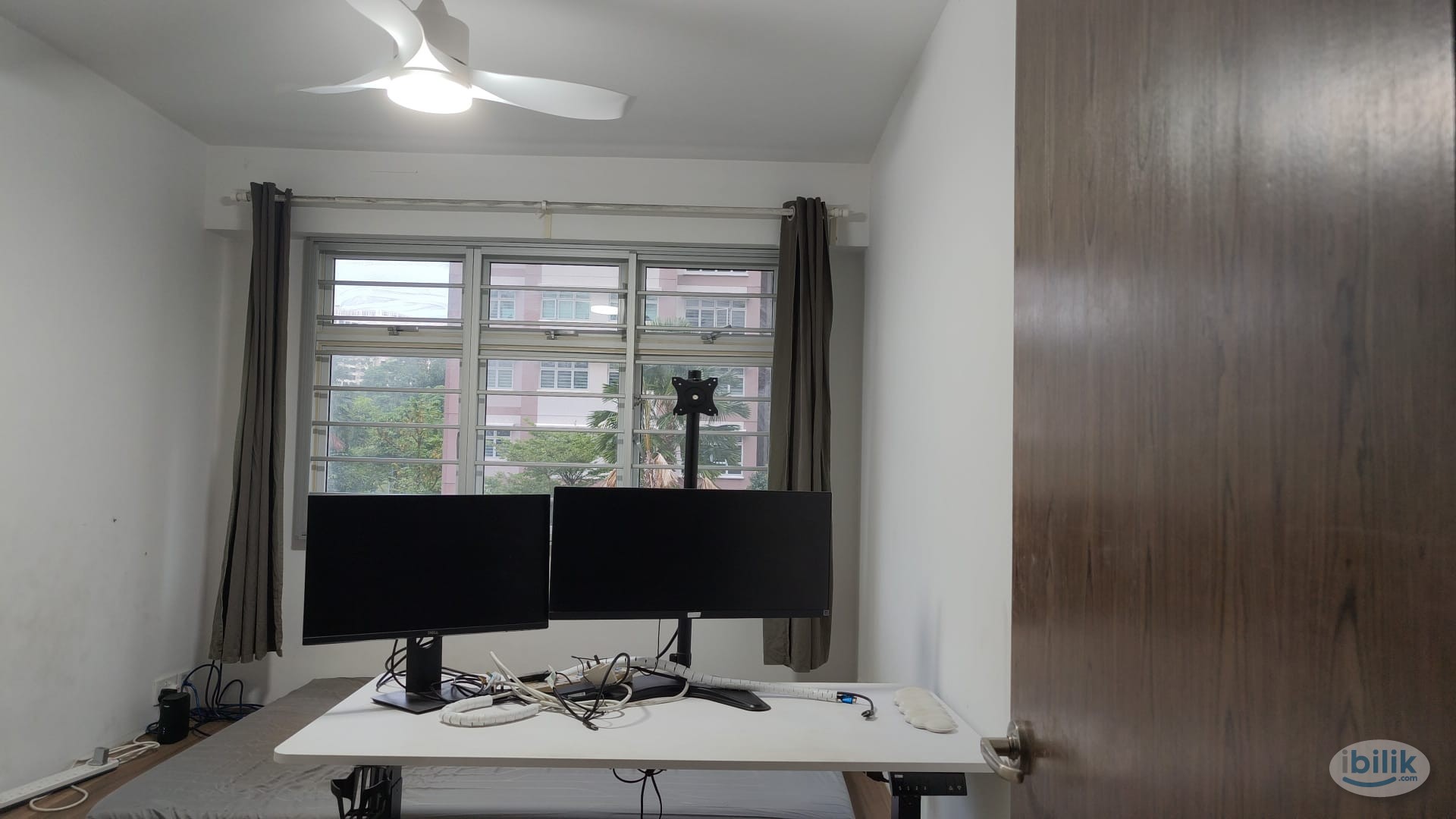 Image 1 of Single Room at Bukit Batok, Singapore - Room rental in 